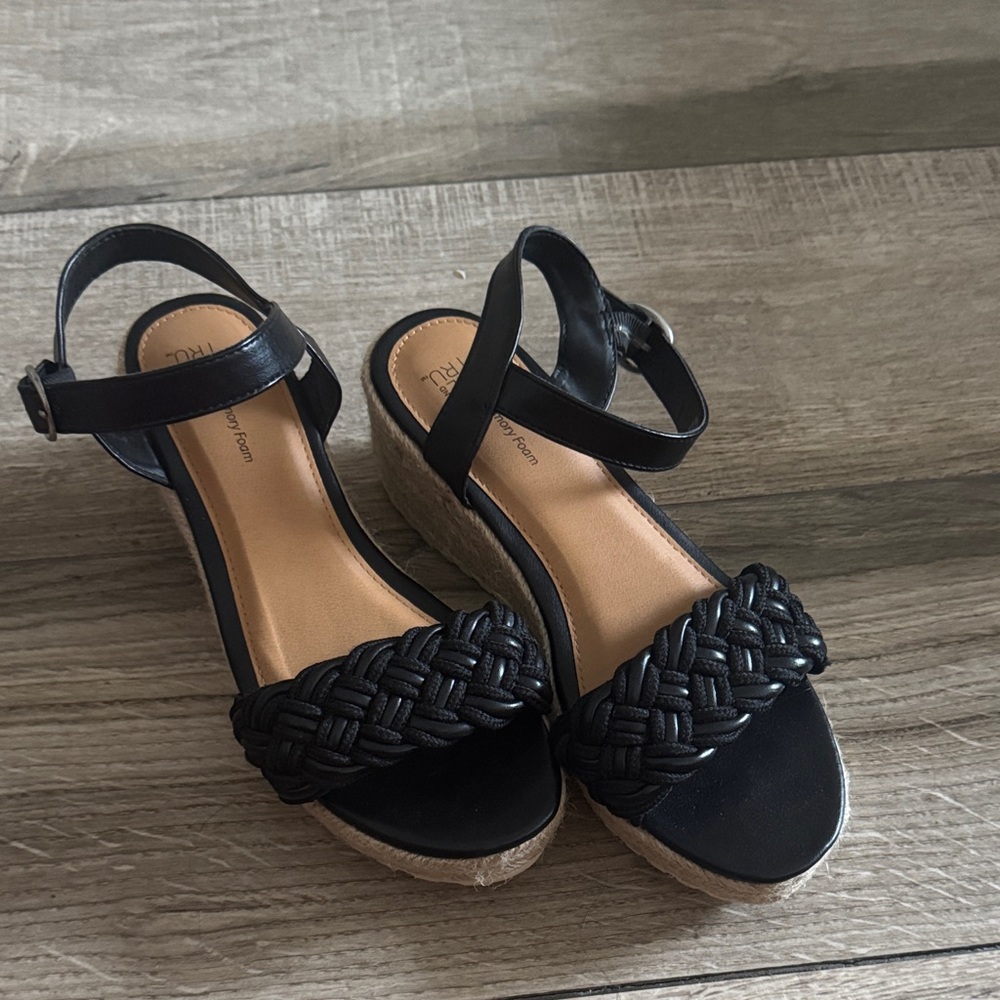 Time and Tru Black Woven Wedge Sandals